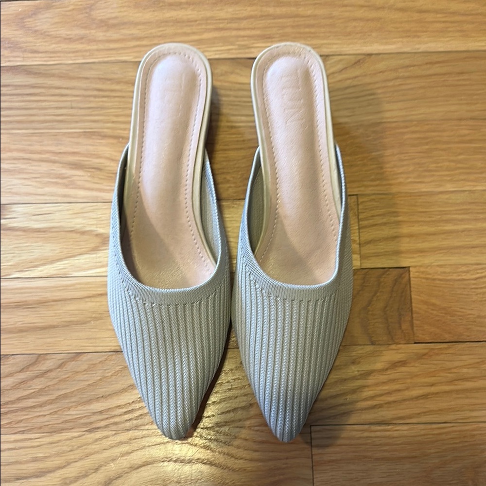 Tijn Women's taupe Slip-On Mules